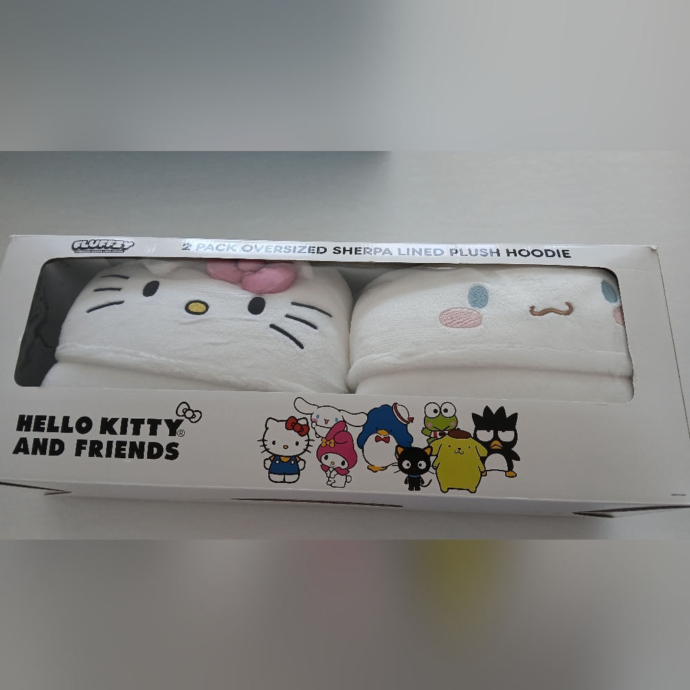 Hello Kitty & Friends Fluffzy 2‑Pack Oversized Sherpa‑Lined Plush Hoodies – NEW
